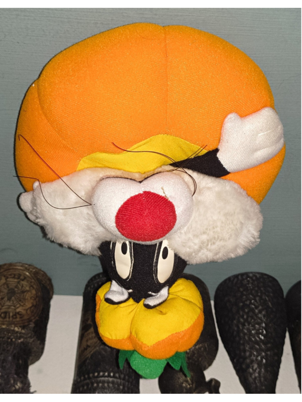Warner Bros. Looney Tunes Sylvester Cat Pumpkin Plush Small 1997